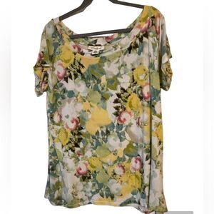 Skye’s The Limit Floral SS Top 2X